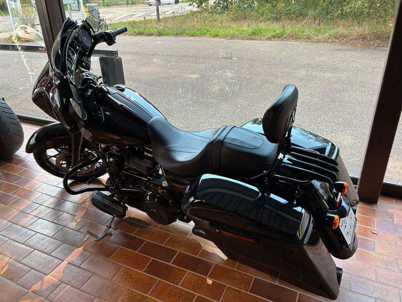 33 HD Street Glide